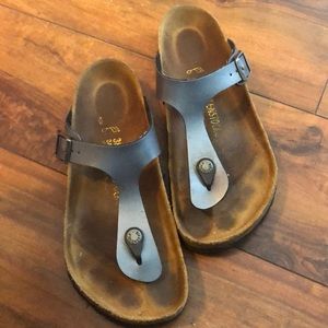 BIRKENSTOCKS BARELY USED